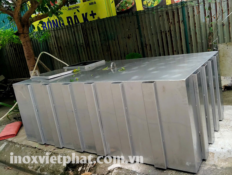 Nên dùng bể nước ngầm inox hay bể bê tông? So sánh chi tiết